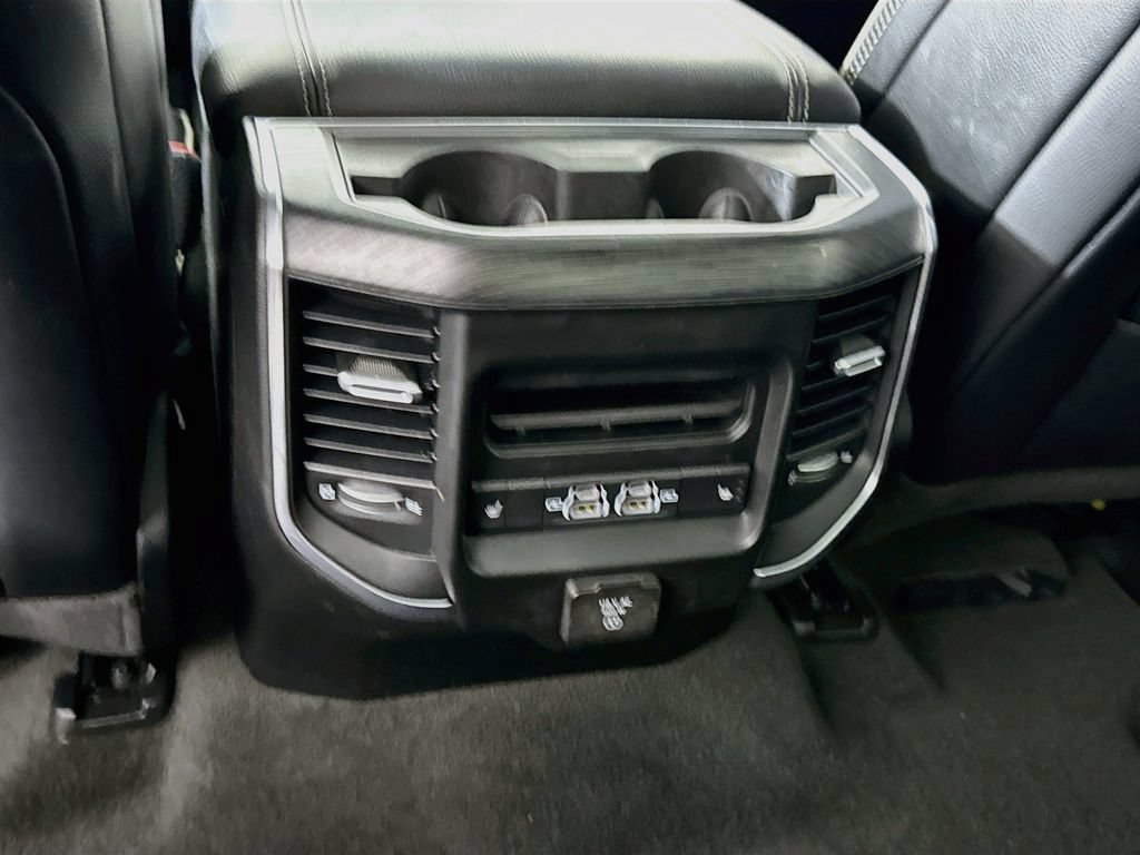 Used 2024 RAM 1500 Laramie AWD/4WD image 30