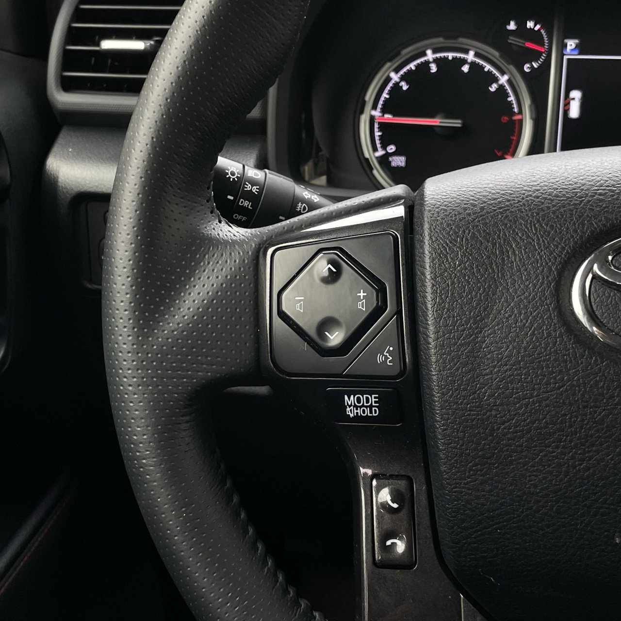 Used 2024 Toyota 4Runner TRD Off-Road image 13