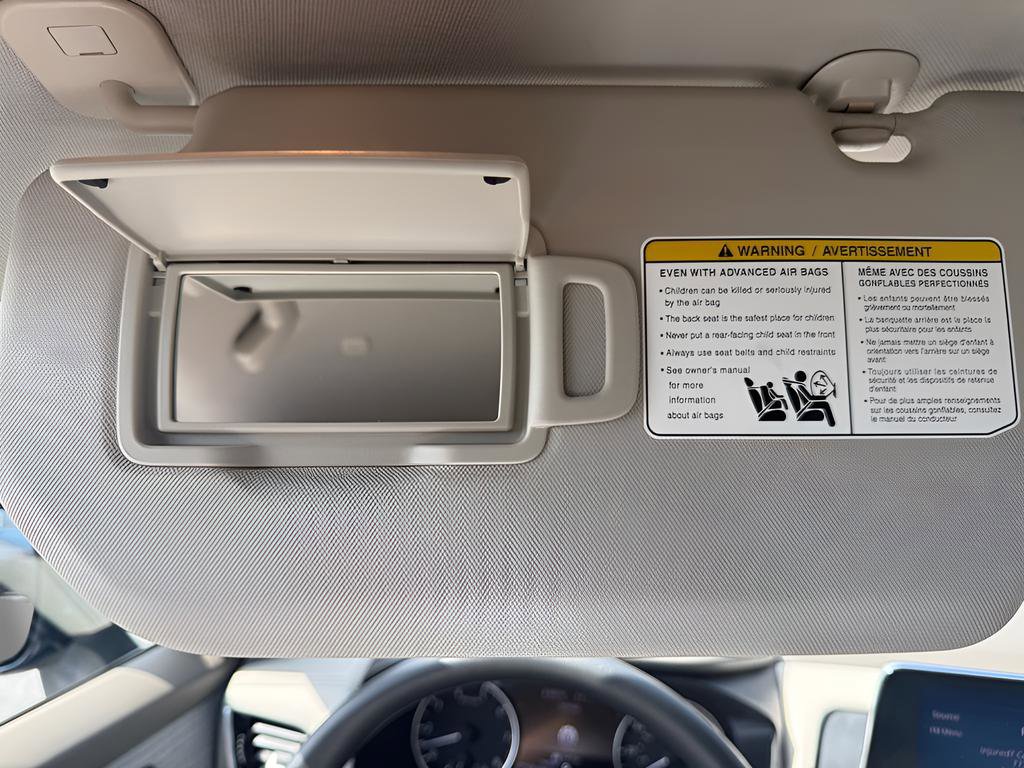 Used 2022 Nissan Rogue SV FWD image 32