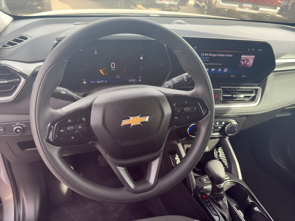 Used 2025 Chevrolet TrailBlazer LT AWD/4WD image 9