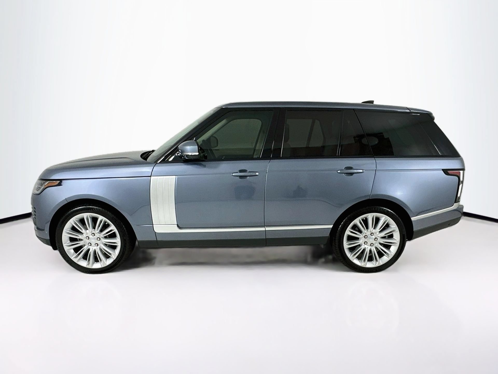 Used 2018 Land Rover Range Rover Supercharged AWD/4WD image 5
