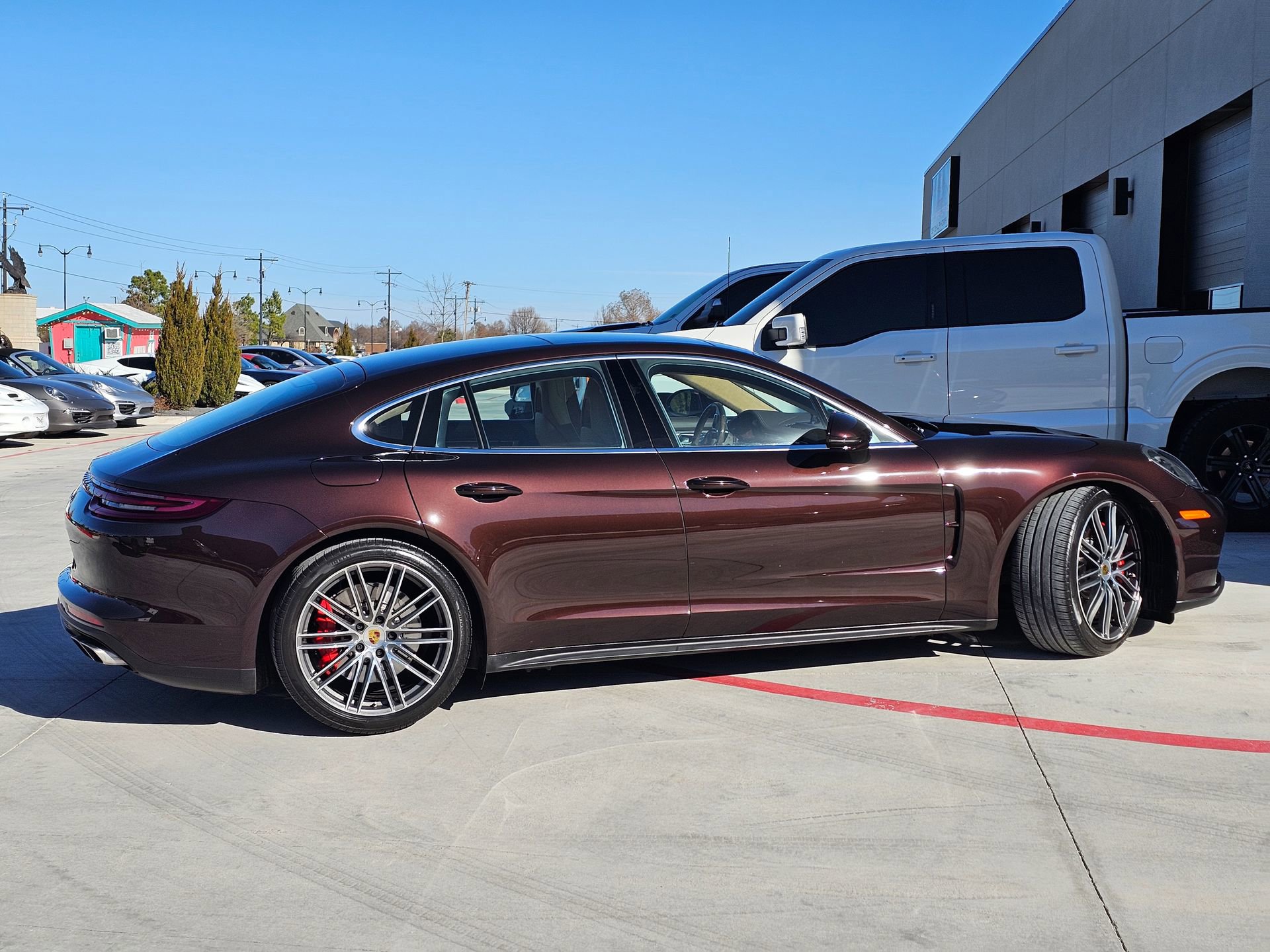 Used 2017 Porsche Panamera Turbo image 3