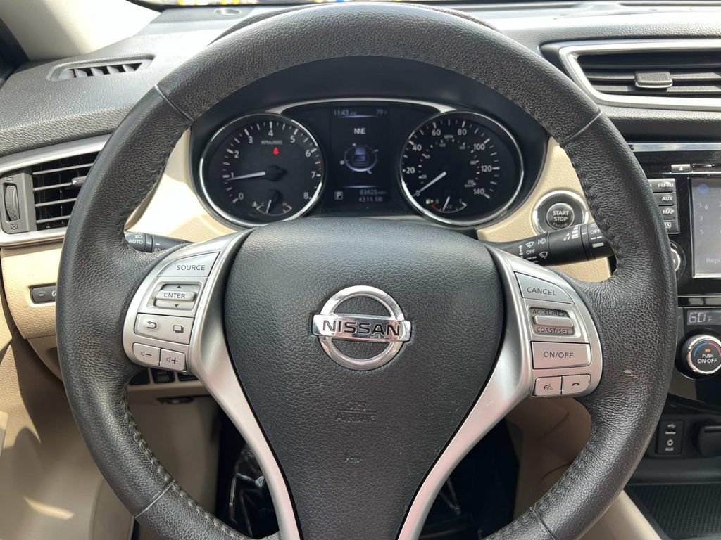 Used 2016 Nissan Rogue SL AWD/4WD image 15