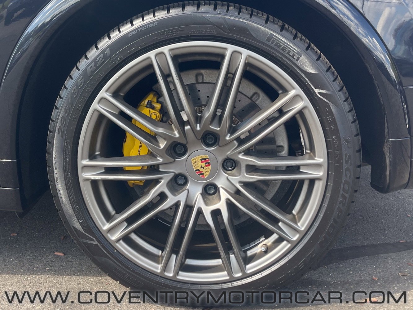 Used 2016 Porsche Cayenne Turbo S image 11