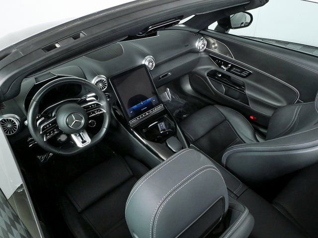 Used 2022 Mercedes-Benz SL 55 AMG 4MATIC image 38