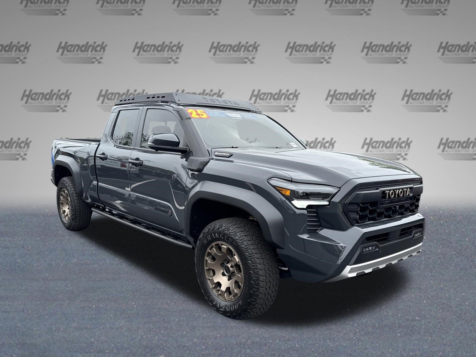 Used 2025 Toyota Tacoma 4x4 Double Cab Hybrid image 2
