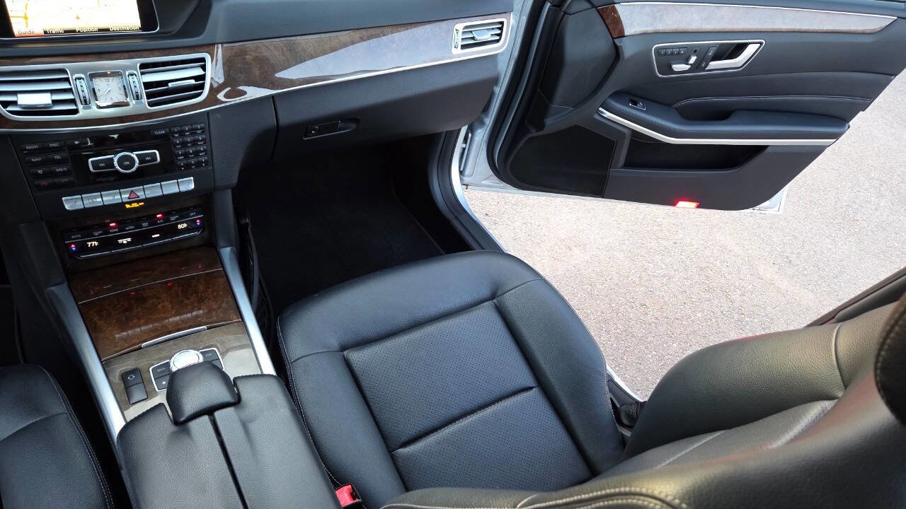 Used 2014 Mercedes-Benz E 350 4MATIC Sedan image 40