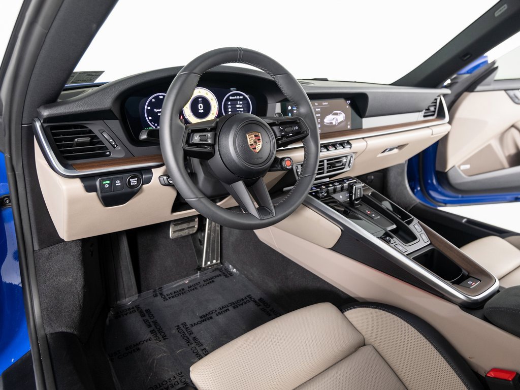 Certified 2025 Porsche 911 Carrera image 24