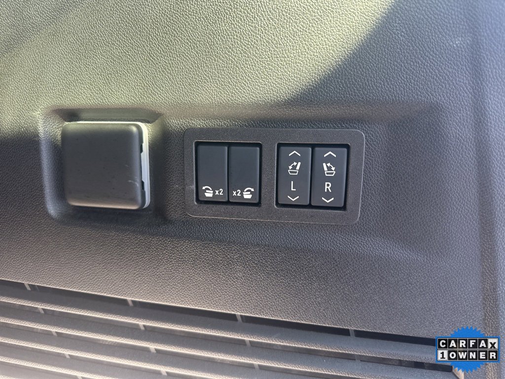 Used 2024 Chevrolet Tahoe High Country w/ Advanced Technology Package image 41