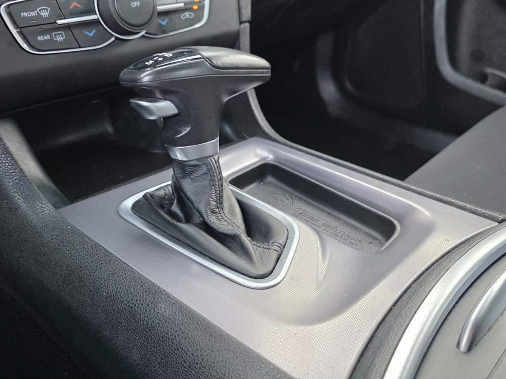 Used 2023 Dodge Charger SXT image 18