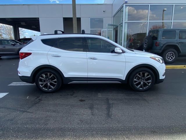 Used 2018 Hyundai Santa Fe Sport image 9