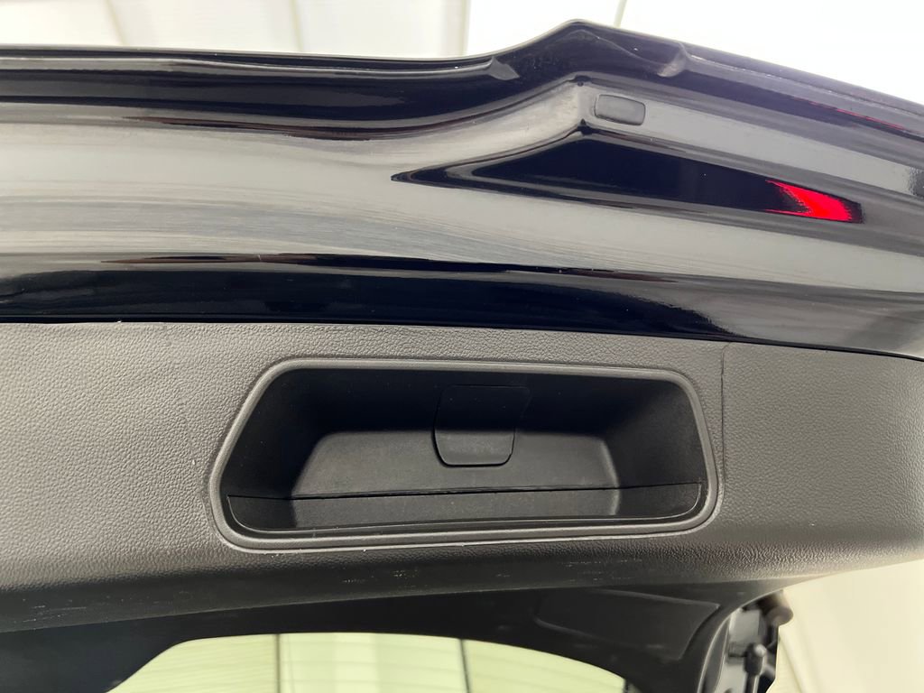 Used 2025 Chevrolet Blazer LT image 36