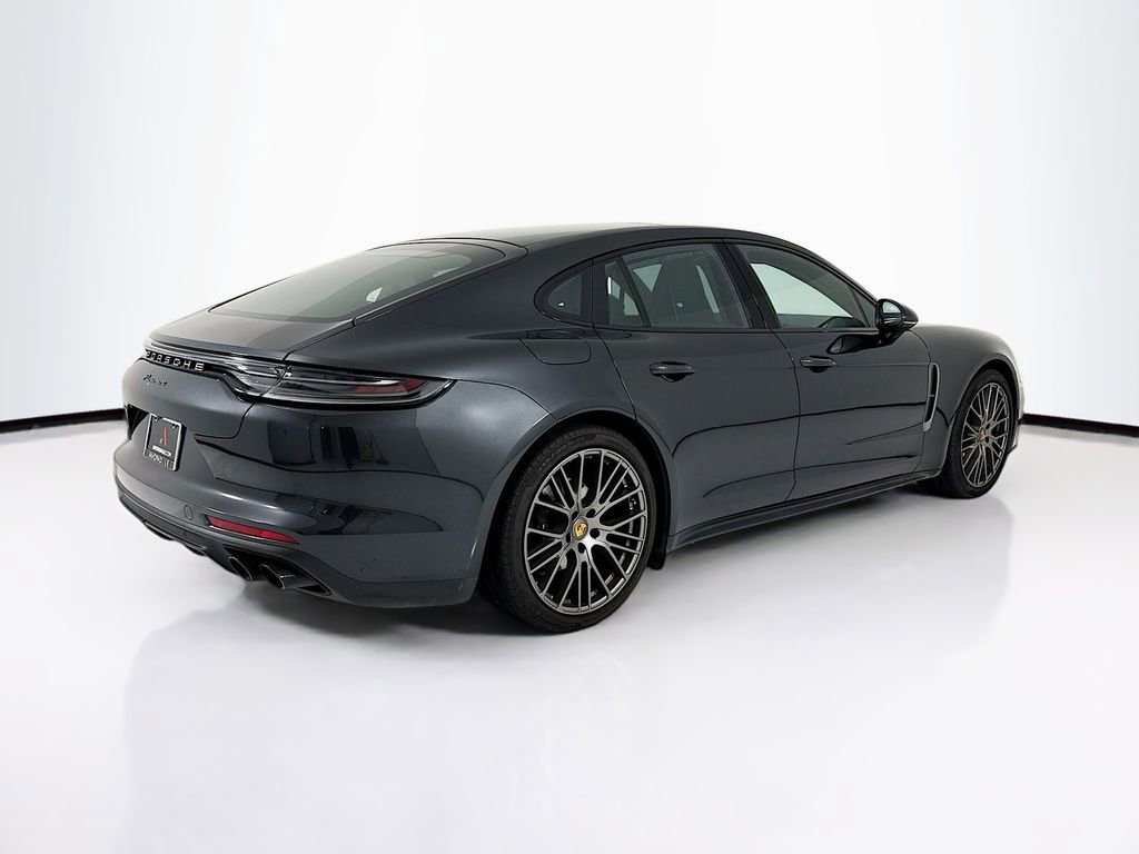 Certified 2023 Porsche Panamera Platinum Edition image 9