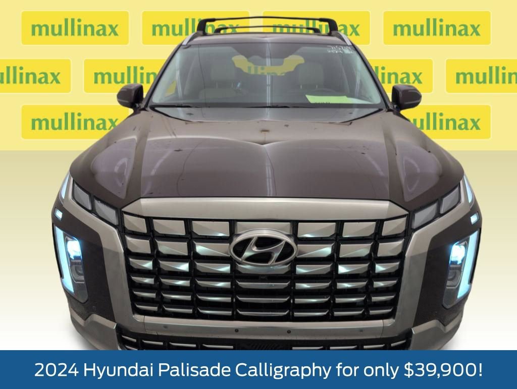 Used 2024 Hyundai Palisade Calligraphy image 15