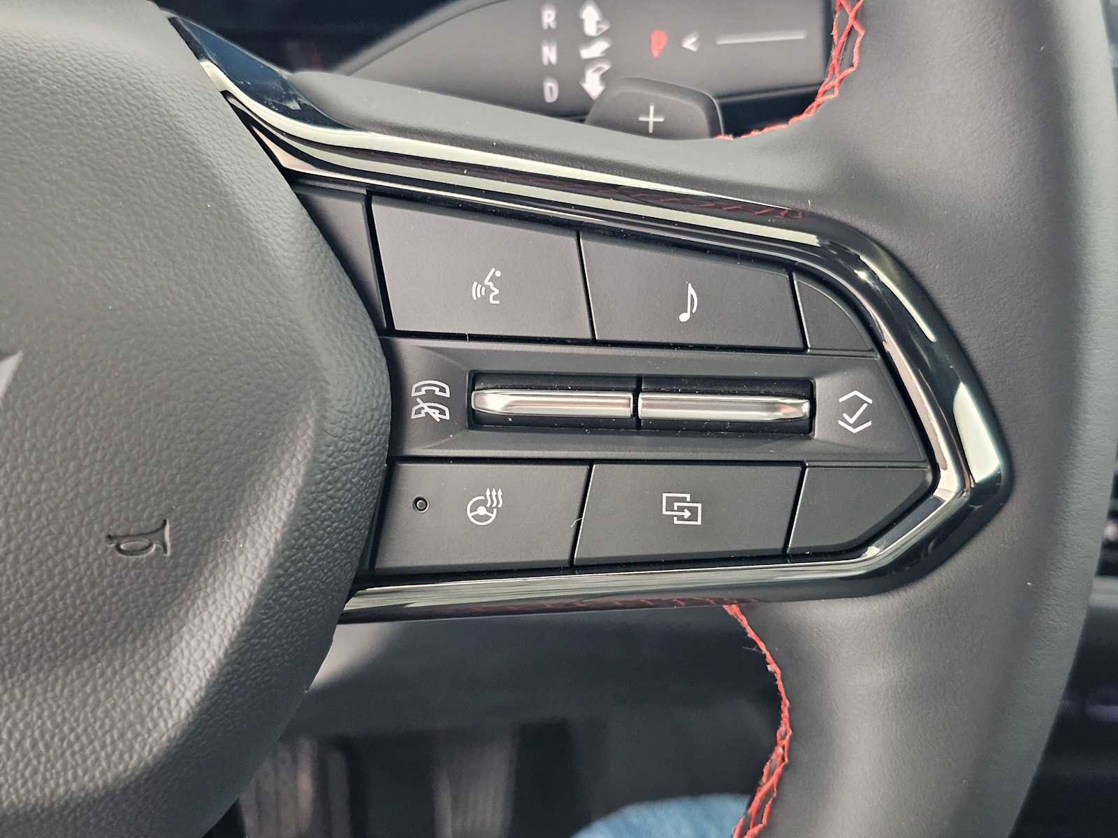 New 2026 Chevrolet Equinox RS w/ Safety and Technology Package FWD image 28