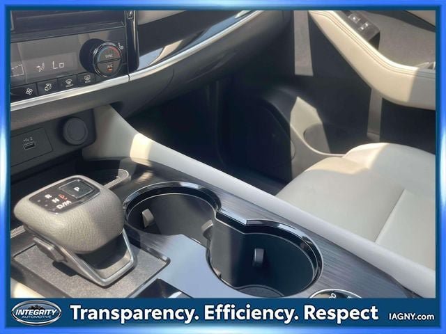 Used 2023 Nissan Rogue SL AWD/4WD image 31