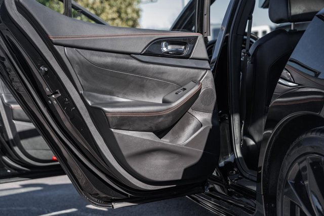 Used 2022 Nissan Maxima SR w/ Sport Mat Group image 36