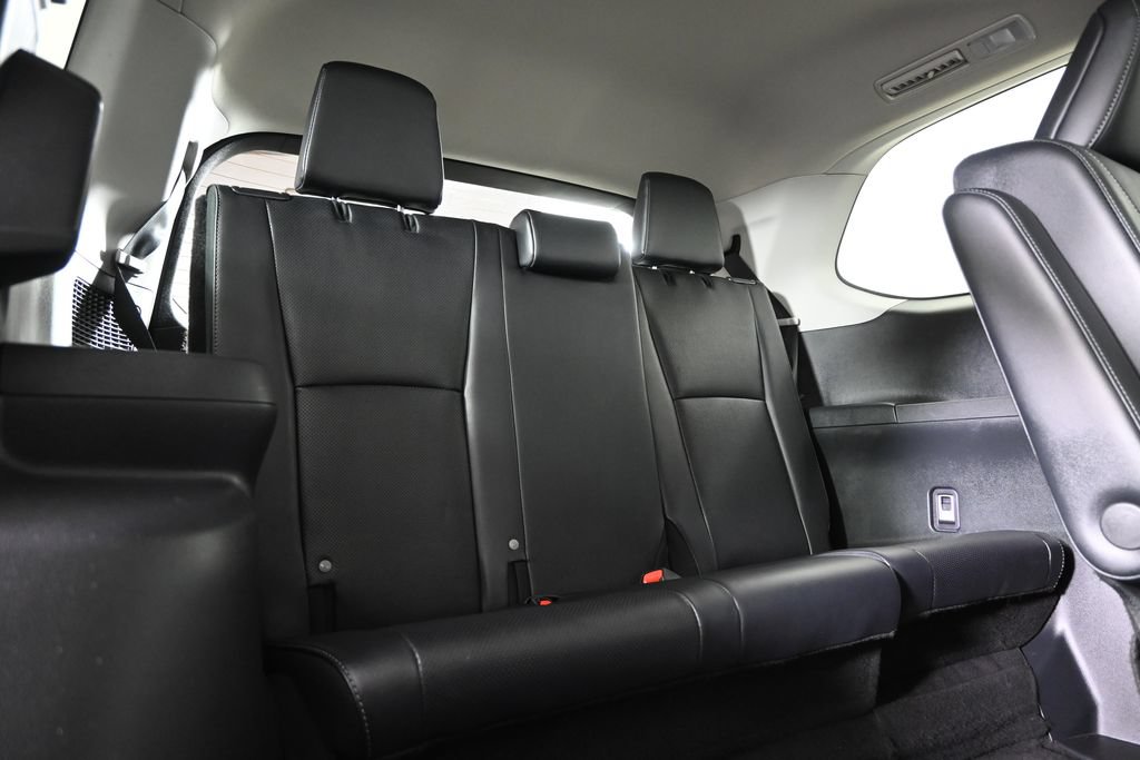 Used 2024 Toyota Grand Highlander AWD image 17