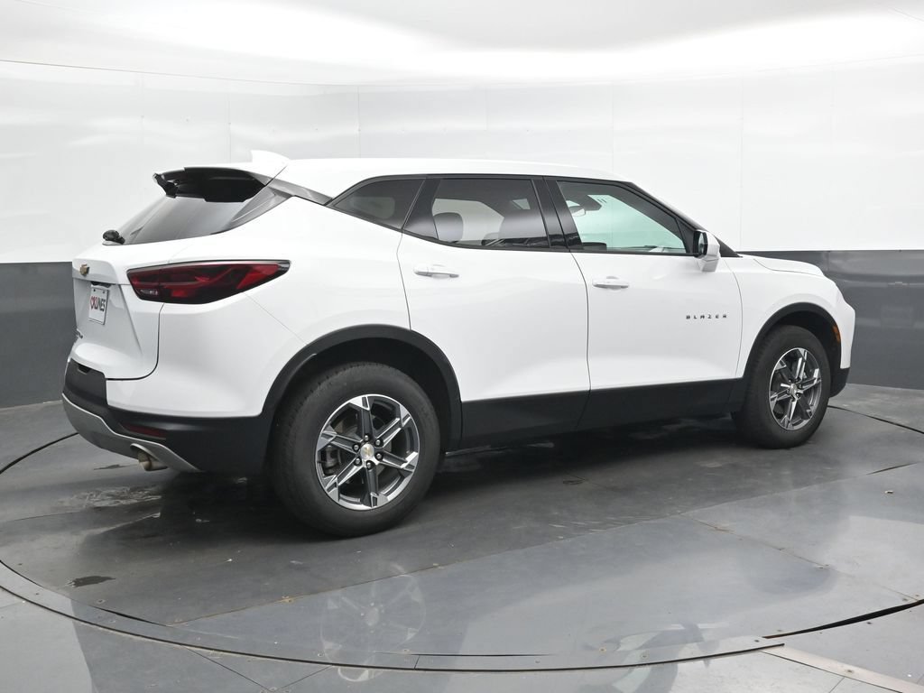 Used 2025 Chevrolet Blazer LT AWD/4WD video 2