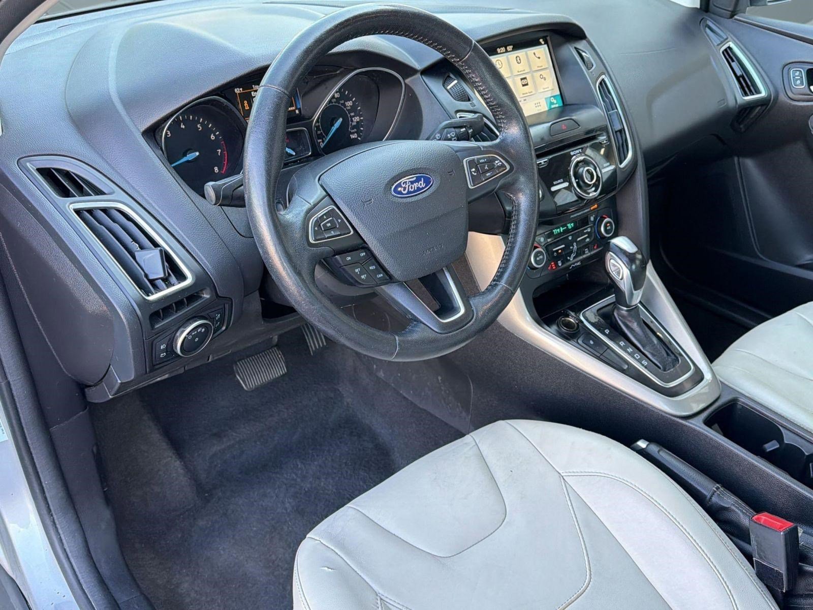 Used 2018 Ford Focus Titanium FWD image 4