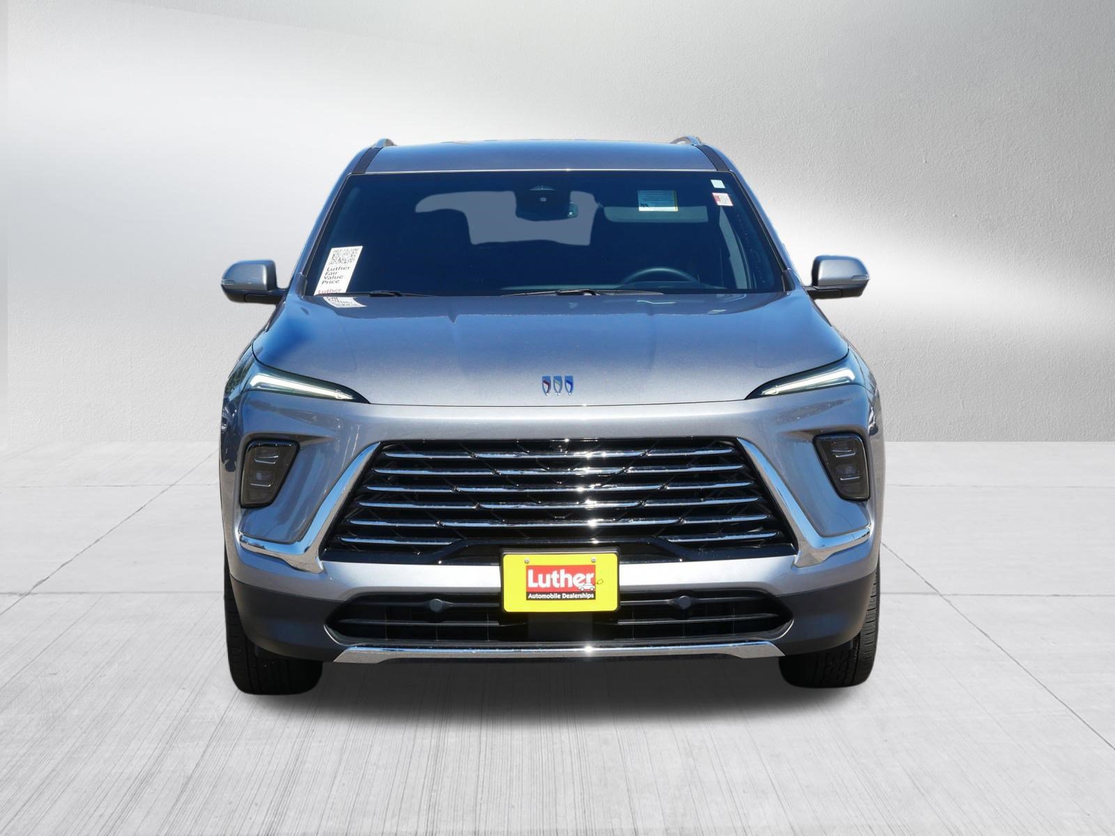 Used 2025 Buick Enclave Preferred image 2