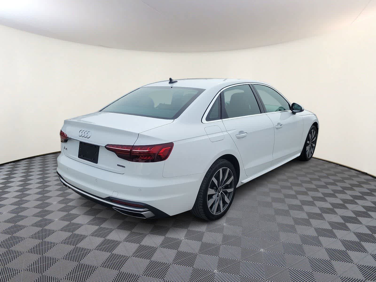 Used 2023 Audi A4 2.0T Premium w/ Convenience Package image 5