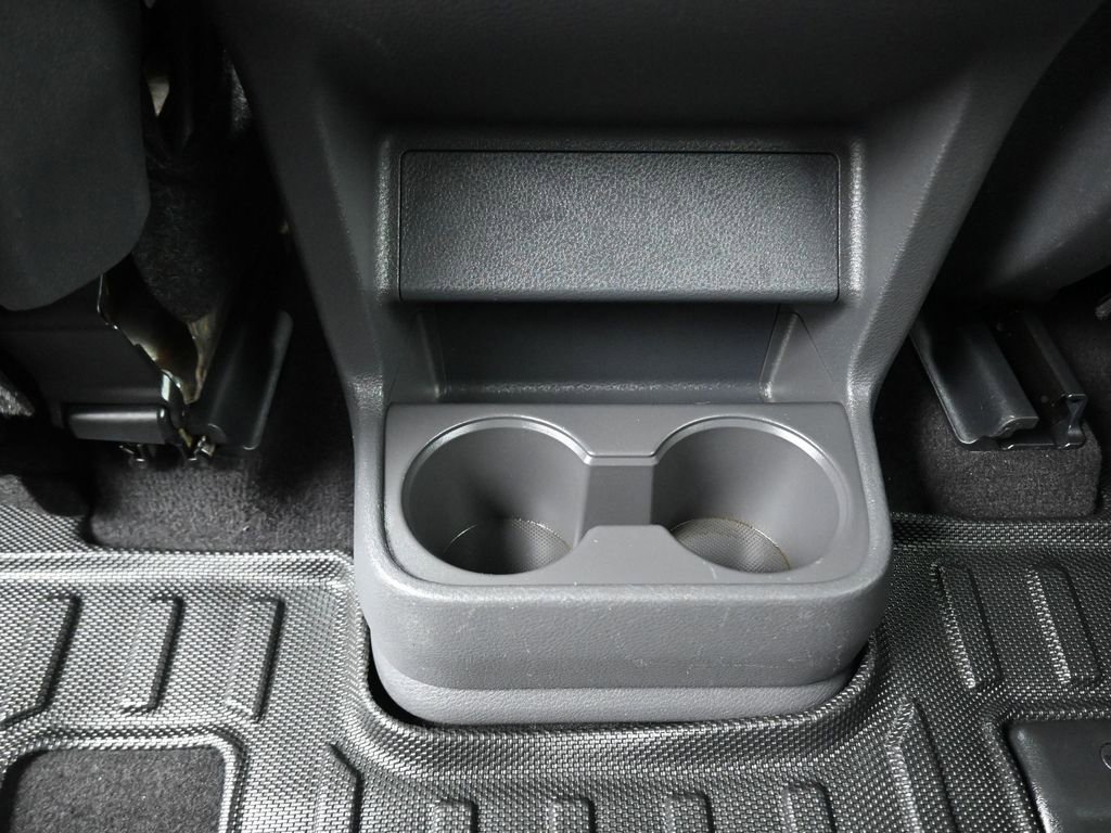 Used 2021 Toyota Sienna XLE w/ XLE Plus Package image 34