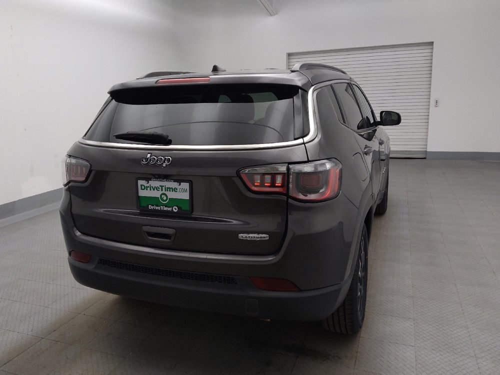 Used 2022 Jeep Compass Latitude FWD image 7