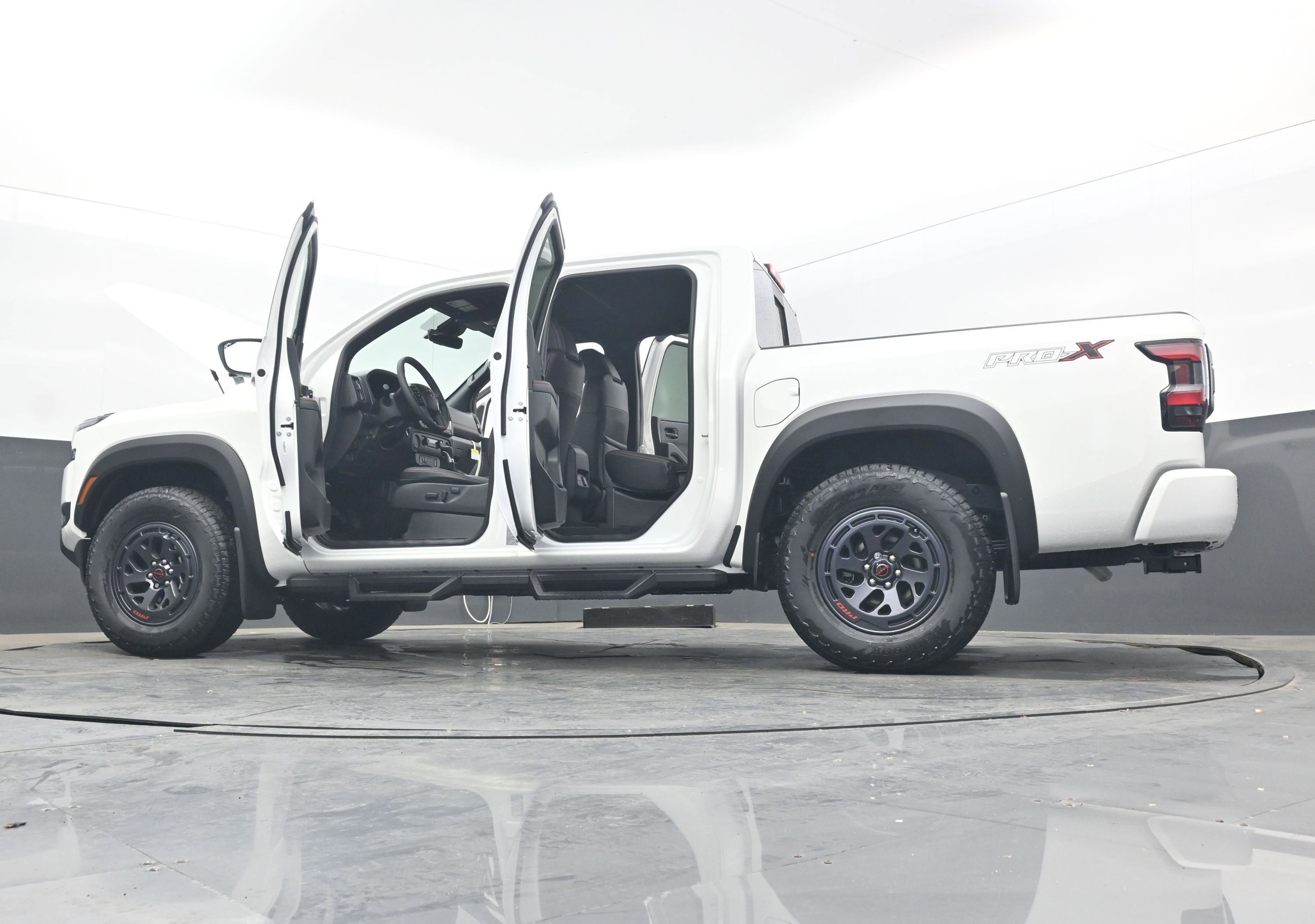 New 2026 Nissan Frontier Pro-X RWD image 43