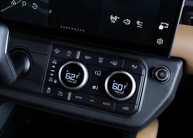 New 2026 Land Rover Defender 110 S image 18