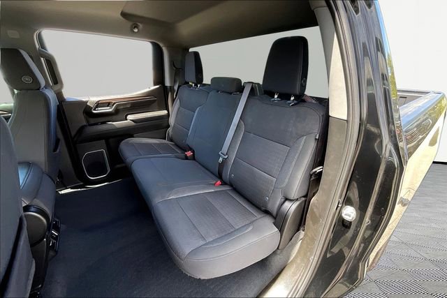 Used 2023 Chevrolet Silverado 1500 LT AWD/4WD image 16