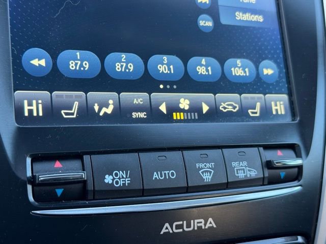 Used 2018 Acura TLX FWD image 11