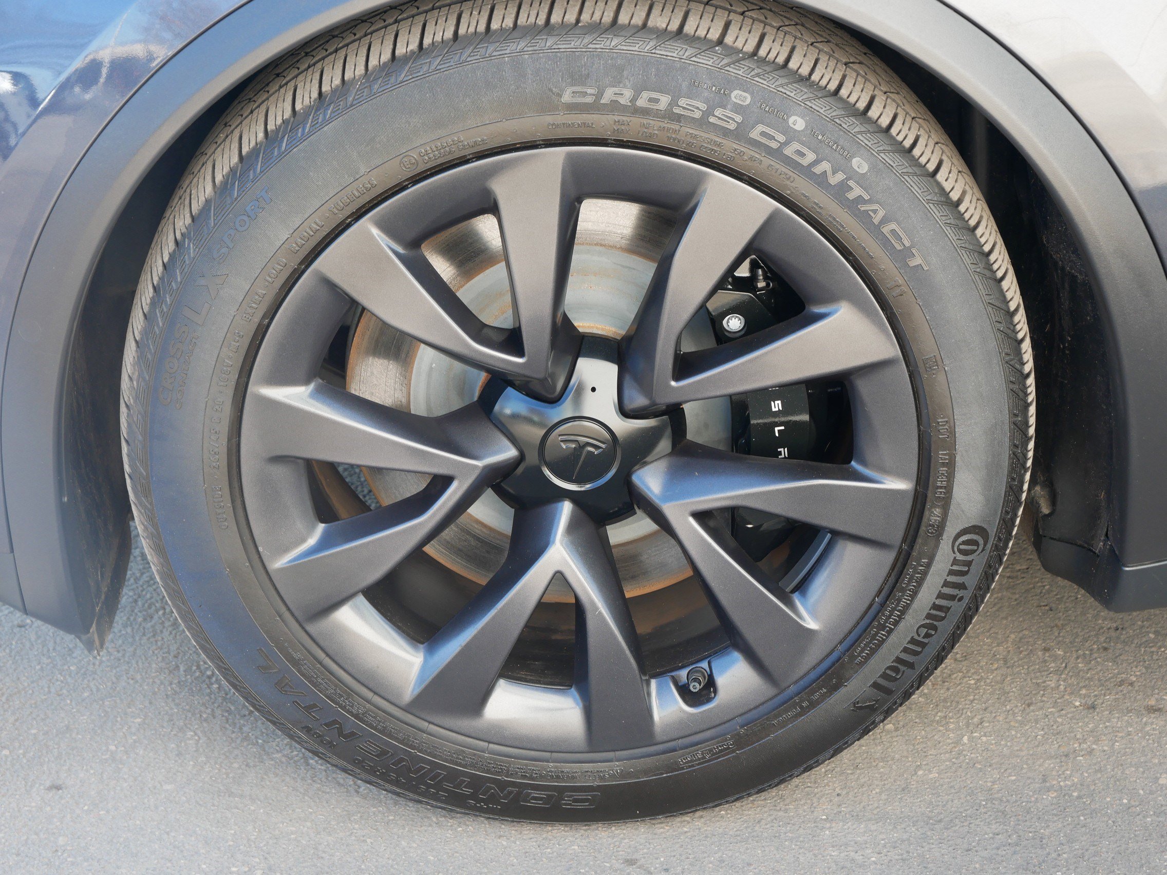 Used 2024 Tesla Model X image 15