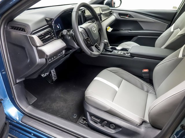 New 2026 Toyota Camry SE image 10