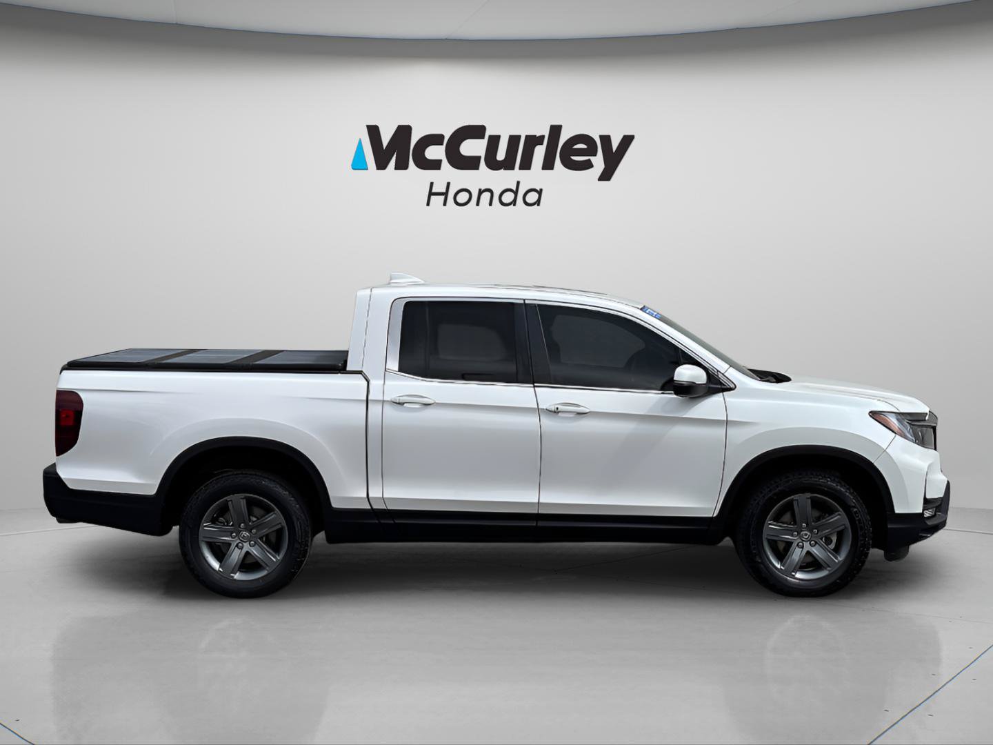 Certified 2023 Honda Ridgeline RTL image 2