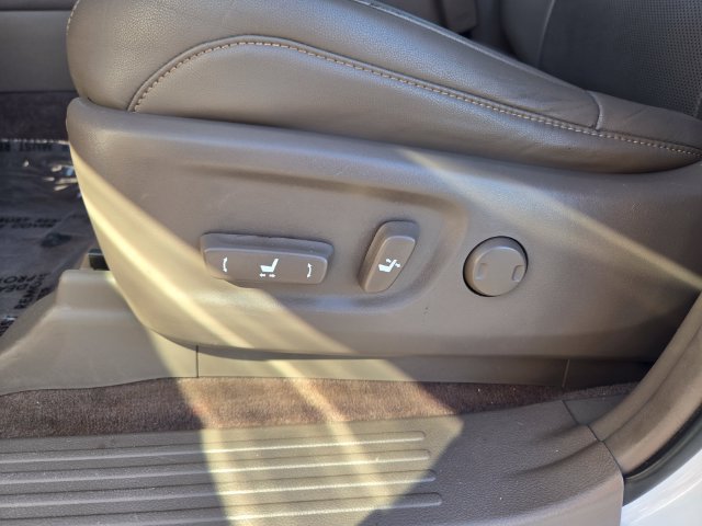 Used 2017 Lexus GX 460 w/ Navigation Package AWD/4WD image 12