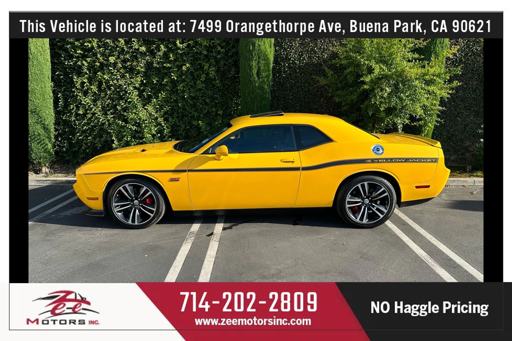 Used 2012 Dodge Challenger SRT8 Yellow Jacket w/ Premium Sound Group RWD image 9