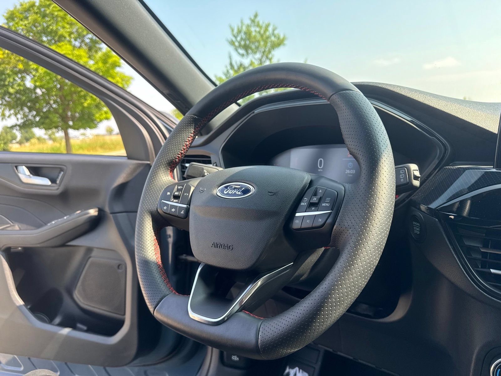 Used 2025 Ford Escape ST-Line FWD image 20