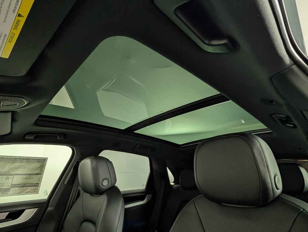 New 2026 Porsche Cayenne AWD/4WD image 31