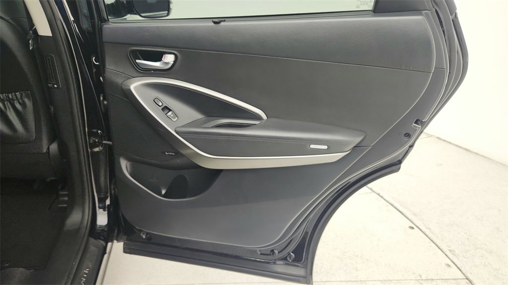 Used 2018 Hyundai Santa Fe Limited image 48
