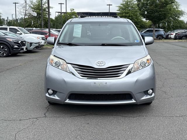 Used 2012 Toyota Sienna XLE w/ Entertainment Pkg AWD/4WD image 6
