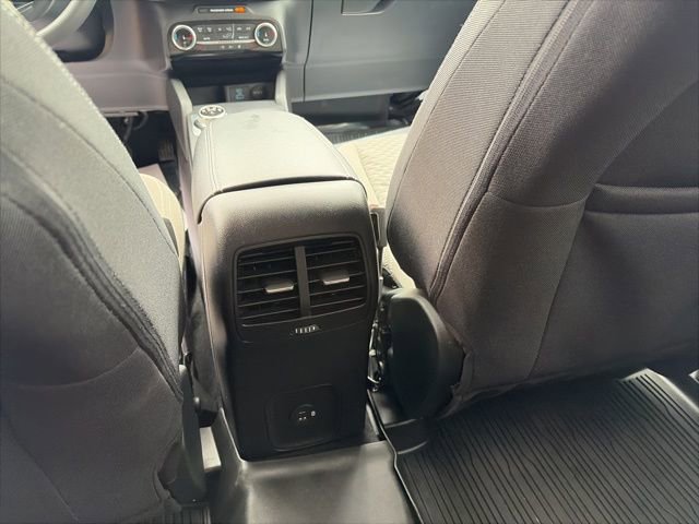 Used 2022 Ford Escape SE w/ Cold Weather Package image 23