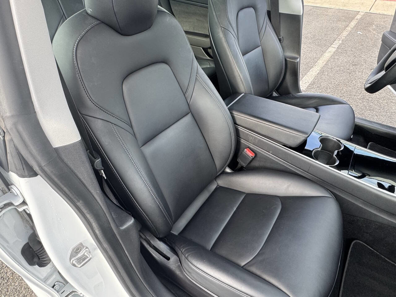 Used 2020 Tesla Model 3 Long Range image 16