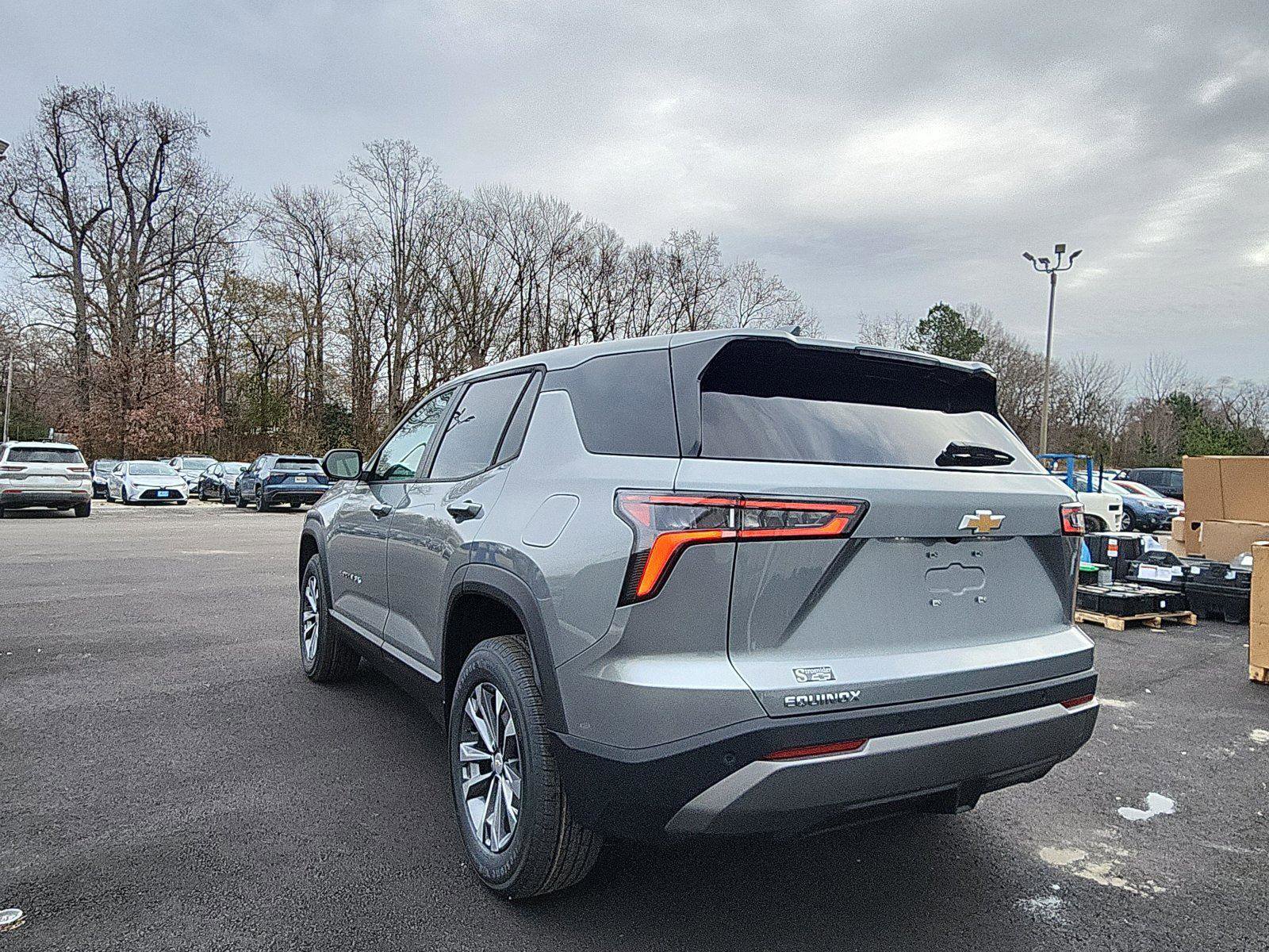 New 2026 Chevrolet Equinox LT w/ Convenience Package II image 3