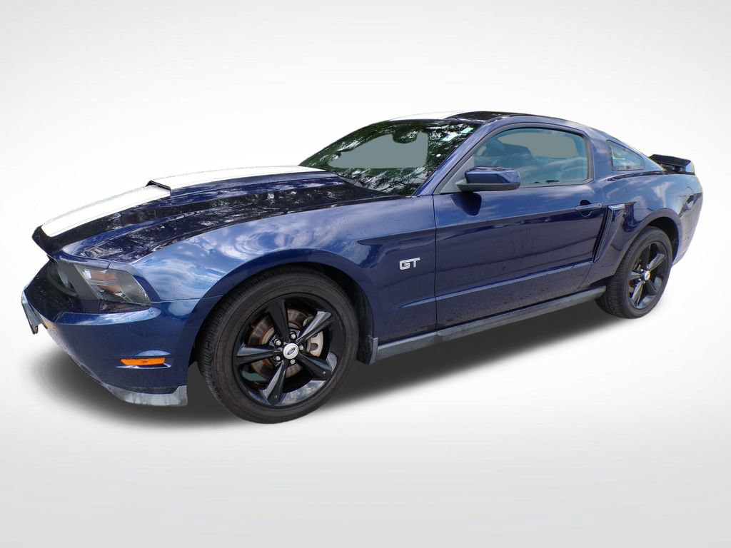 Used 2010 Ford Mustang GT RWD image 2