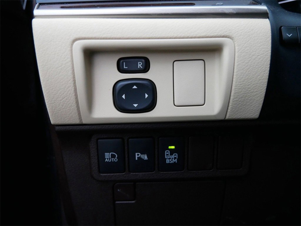 Used 2018 Lexus ES 350 w/ Premier Package image 16