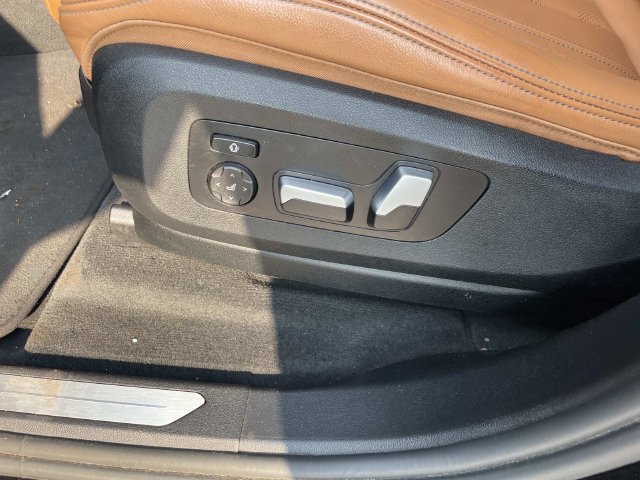Used 2021 BMW X7 xDrive40i w/ Parking Assistance Package AWD/4WD image 23