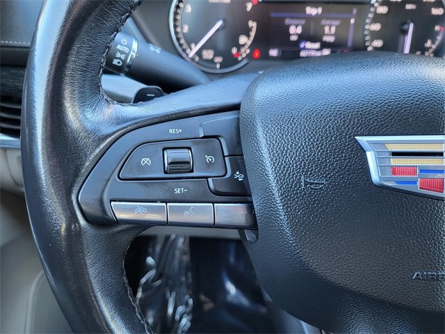 Used 2023 Cadillac XT4 Premium Luxury image 8