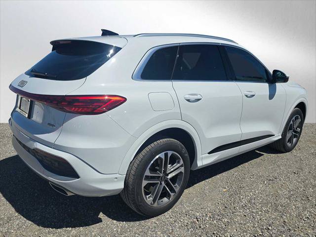 New 2026 Audi Q5 Premium Plus AWD/4WD image 3