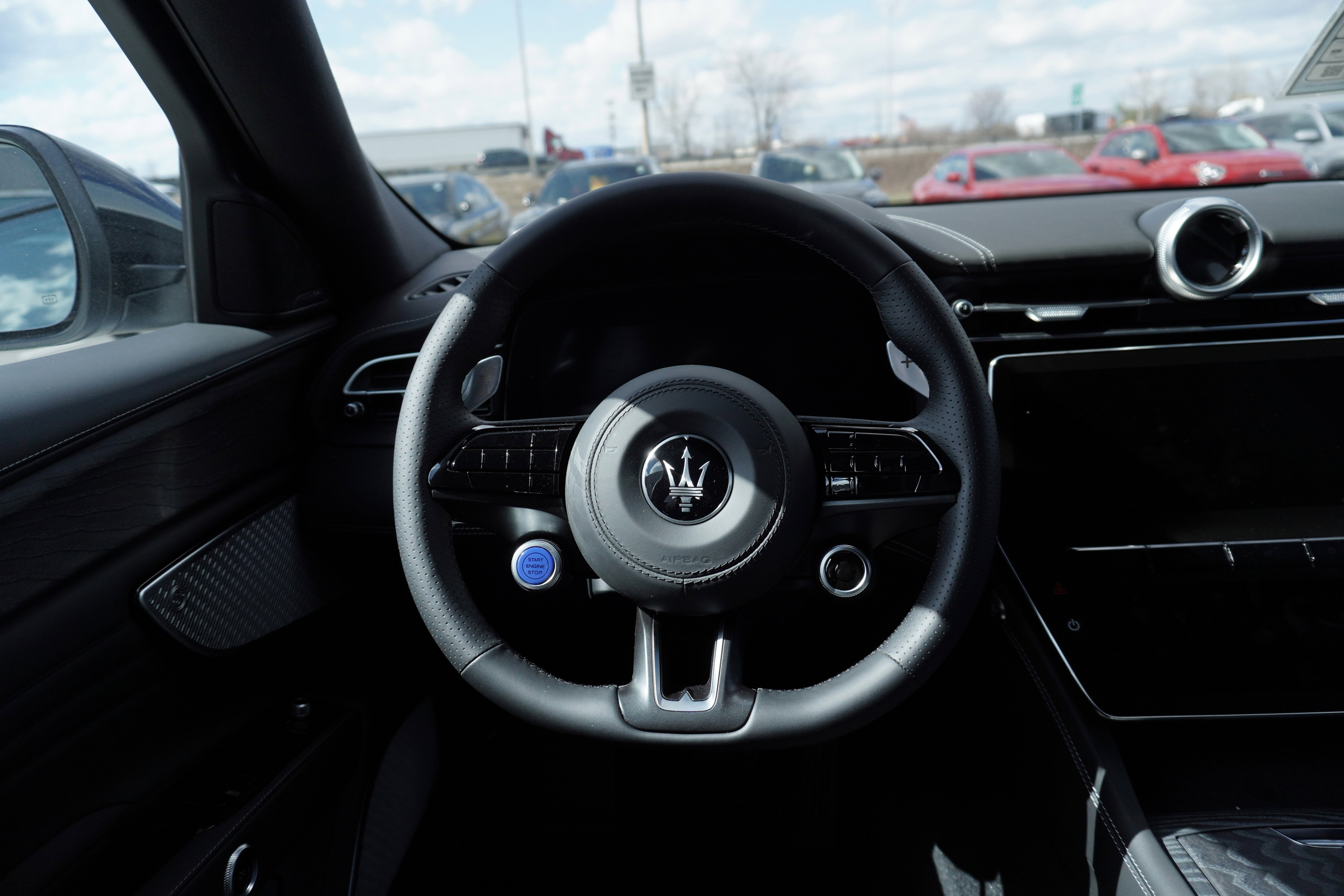 New 2025 Maserati Grecale Modena image 11